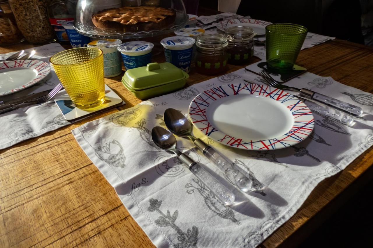 Passaggio A Sud Ovest Bed & Breakfast อีเกลเซียส ภายนอก รูปภาพ
