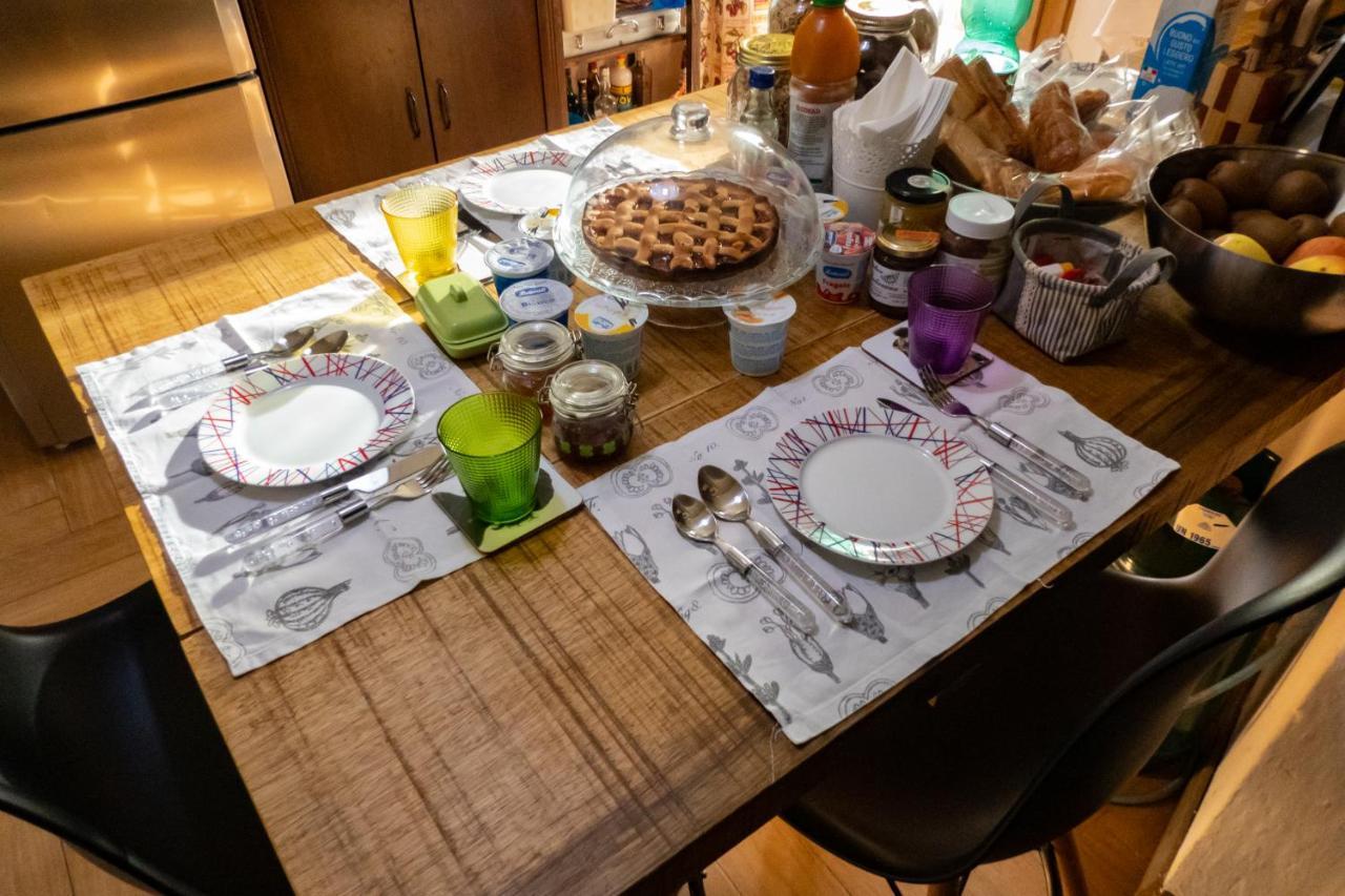 Passaggio A Sud Ovest Bed & Breakfast อีเกลเซียส ภายนอก รูปภาพ